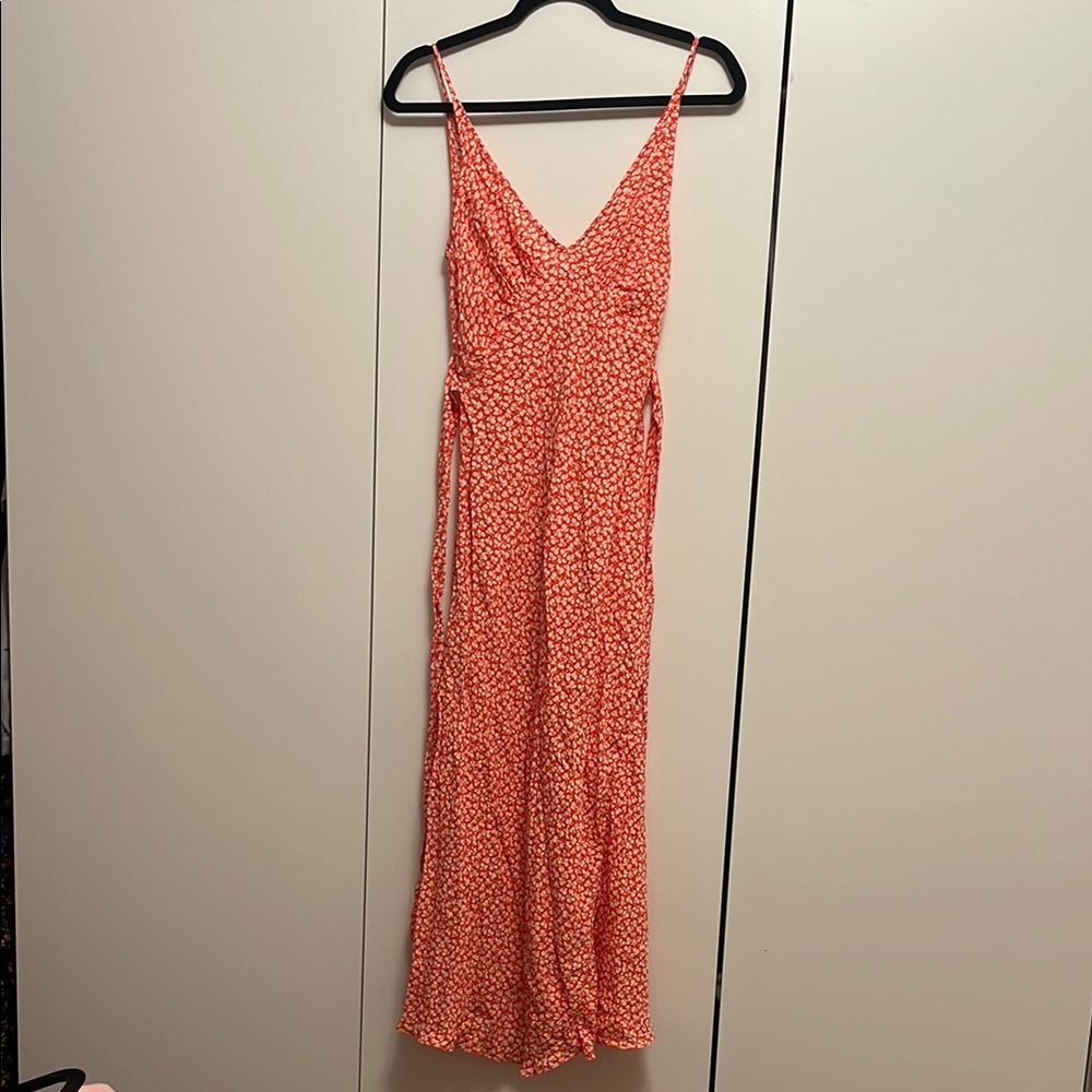 DÔEN Sonia Floral-Print Crepe Midi Dress in Orange Hillside Bloom - Picture 3 of 7